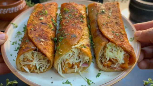 Schezwan Aloo Roll Recipe | Aloo Roll Recipe | Street Food Recipe | Frankie Recipe